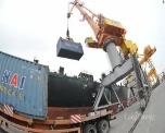 Doanh nghiệp tăng nhập khẩu nguyên liệu phục vụ sản xuất Doanh nghiệp tăng nhập khẩu nguyên liệu phục vụ sản xuất